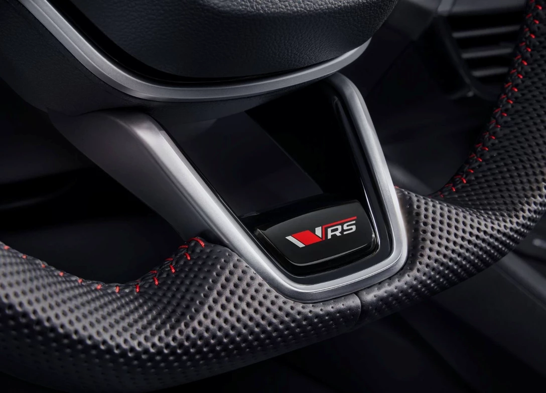 1706640-Skoda-Octavia-2025 (13).jpg