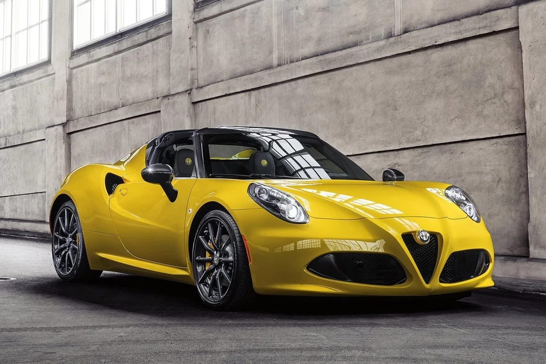 אלפא 4C קופה וספיידר