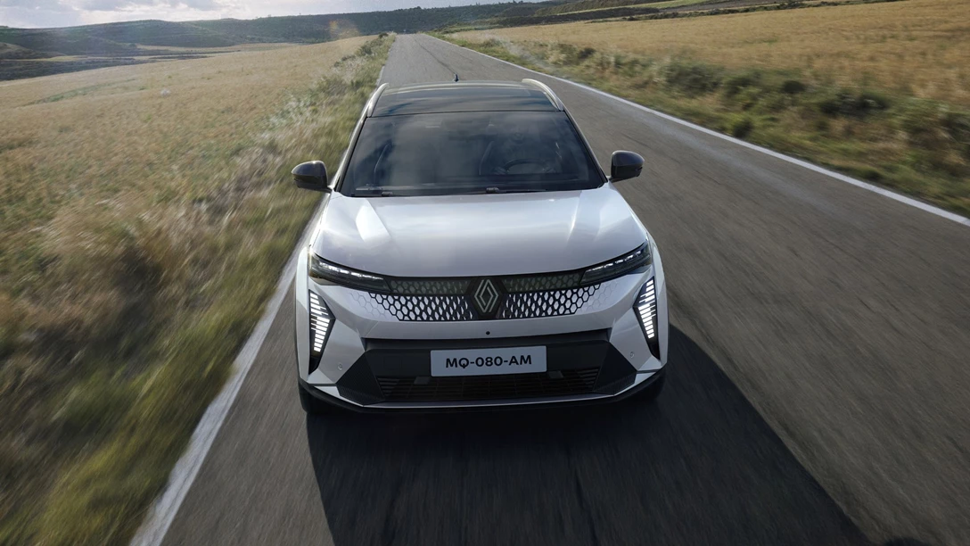1687258-All-new Renault Scenic E-Tech electric (2)-min.jpg