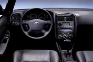 Toyota-Avensis-1998-2003-07.jpg