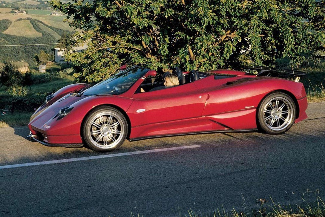 1641978-פאגאני - 7.jpeg