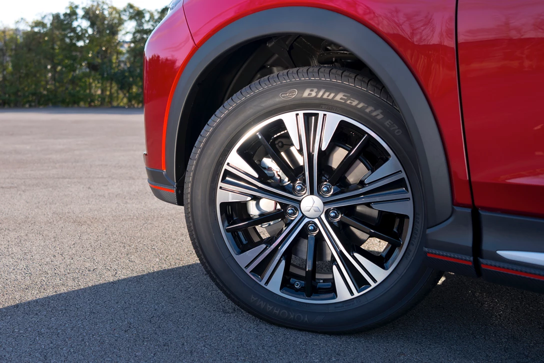 1588297-Mitsubishi-Eclipse-Cross (6).jpg