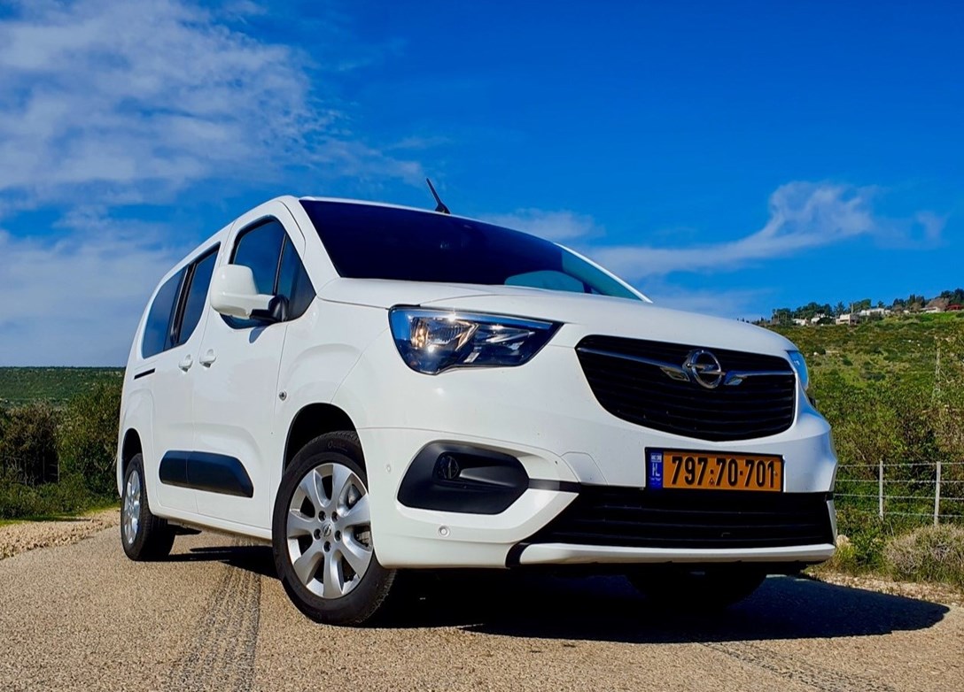 1659349-Opel-Combo_Life-2022-01.jpeg