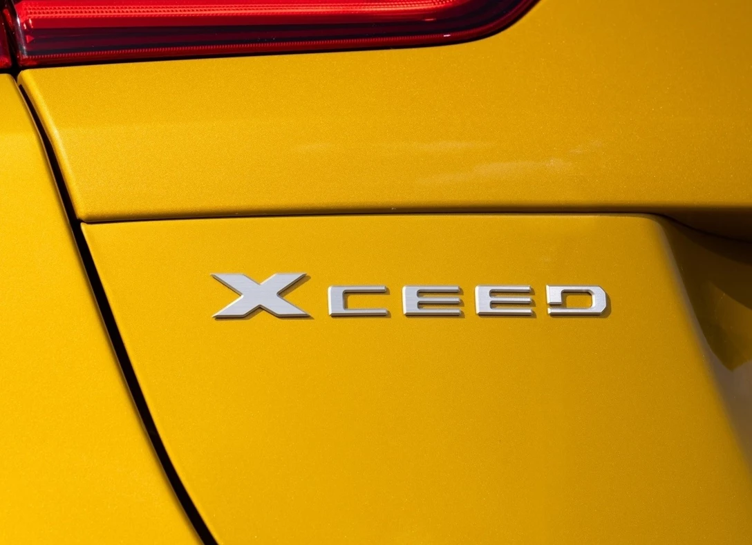 1656236-Kia-XCeed-2022-13.jpg