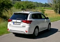 1653316-Mitsubishi-Outlander_PHEV-2019-04.jpg