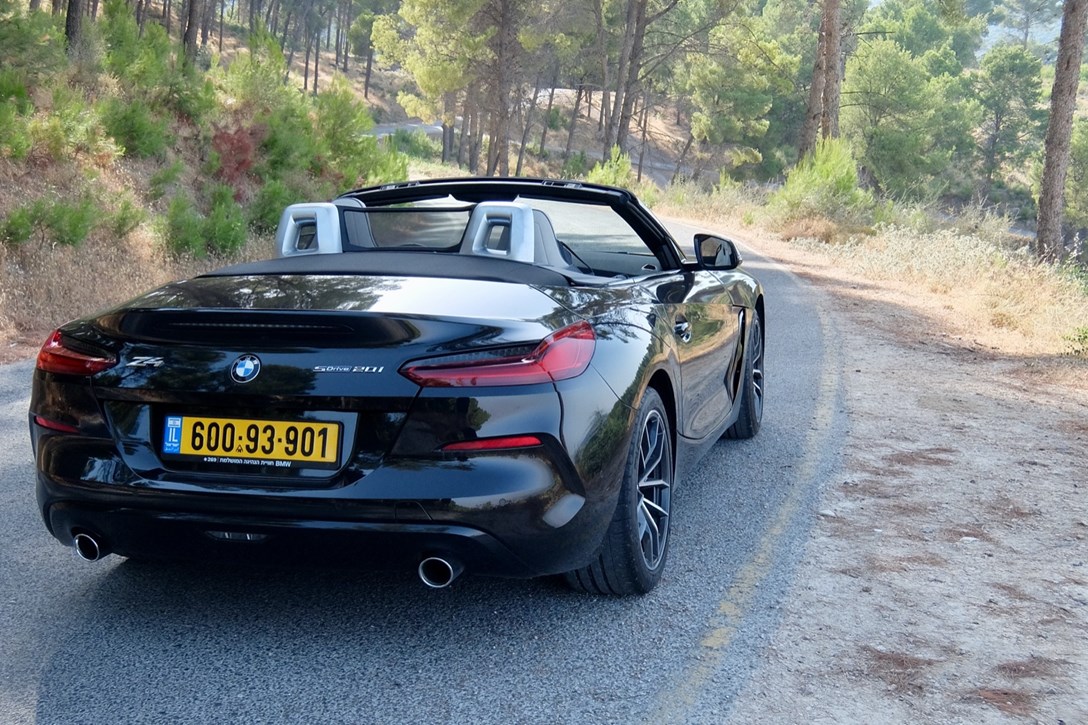 1636443-במוו Z4 - 14.jpeg