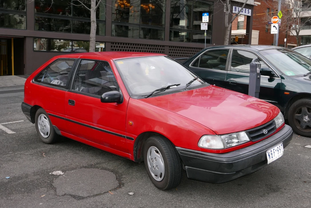 1614243-1994_Hyundai_Excel_.jpg
