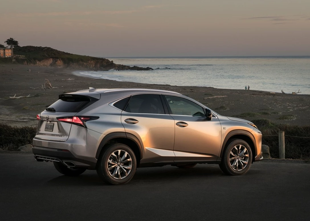 1646491-Lexus-NX-2019-03.jpg
