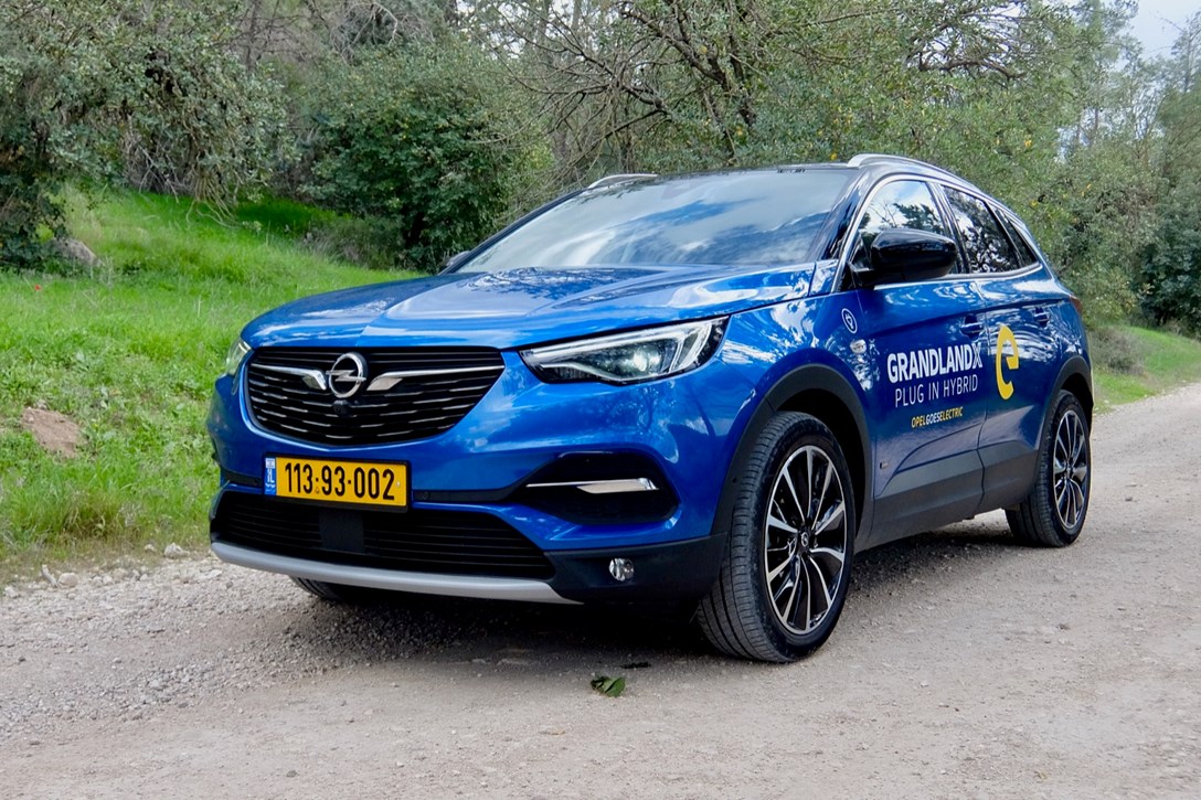 1639324-אופל גרנדלנד X PHEV - 2.jpeg