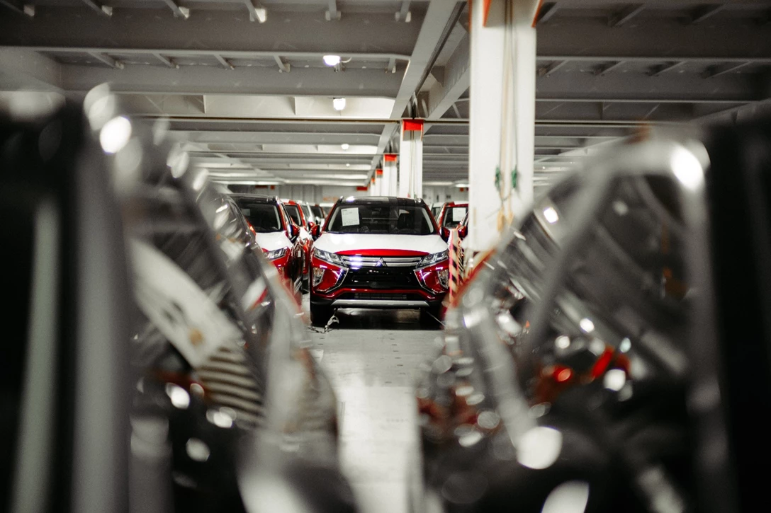 1594436-מיצובישי ראיון עם בכירים על עתיד חשמלי (5).jpg