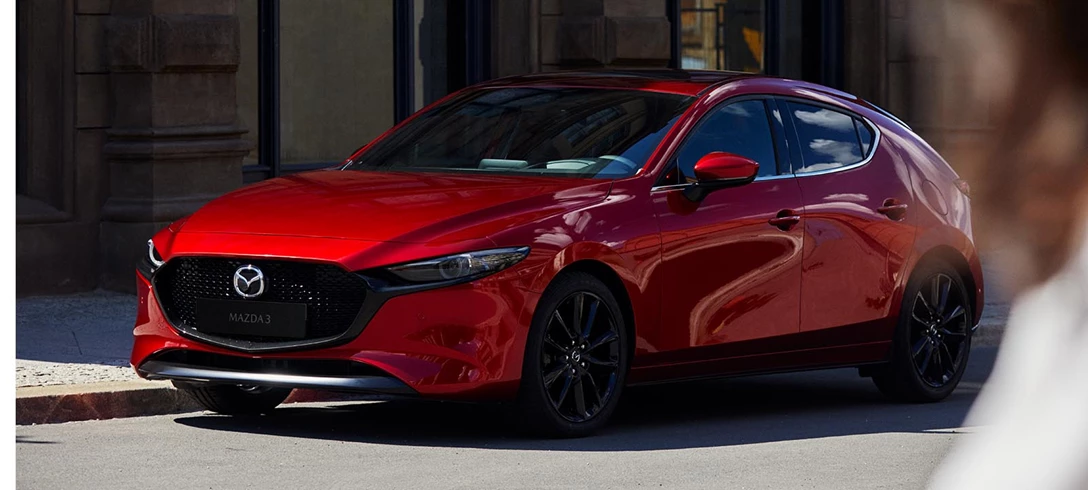 1654652-24844 mazda3 Hatchback Galleries Out 1600x7202018_Mazda3_5HB_19CY_BRD_1st_ISR_LHD_C14_EXT_FQ.jpg