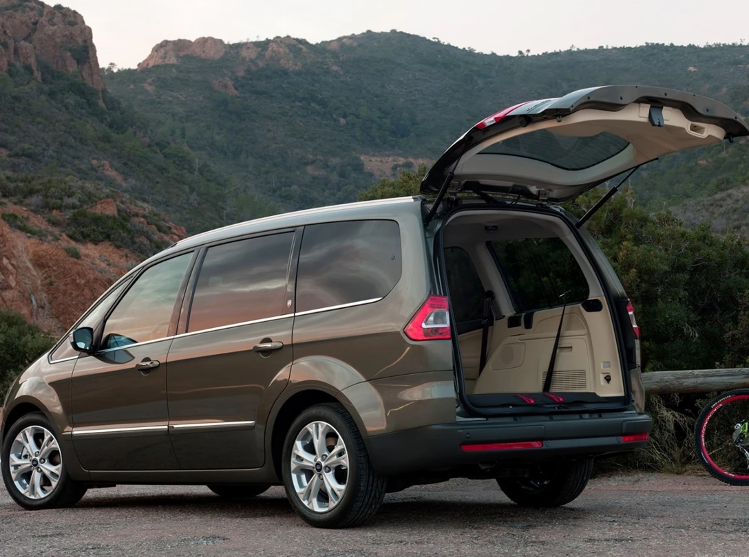 1602878-Ford-Galaxy-2006-2015-4.jpg