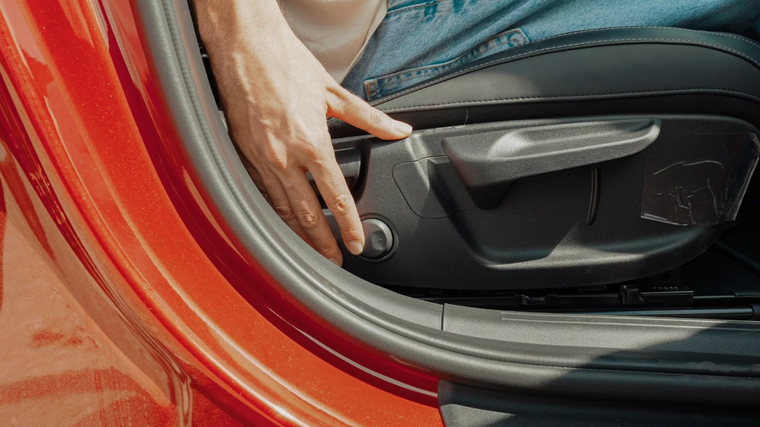 1681744-Hyundai IONIQ 5 vs Skoda Enyaq vs KIA EV6 vs TOYOTA BZ4X - 2023.01_33_20_05.Still169 copy.jpg