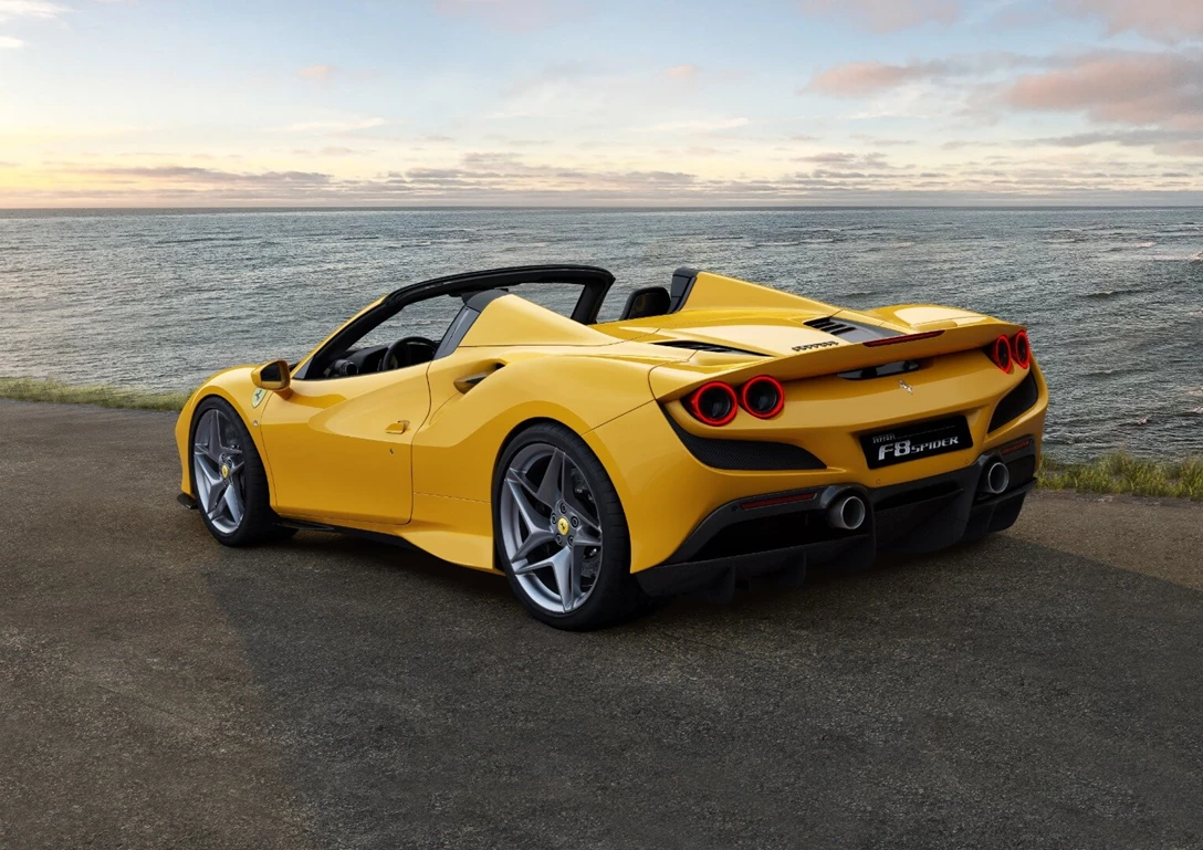 1622186-190317-car-ferrari-f8-spider.jpg