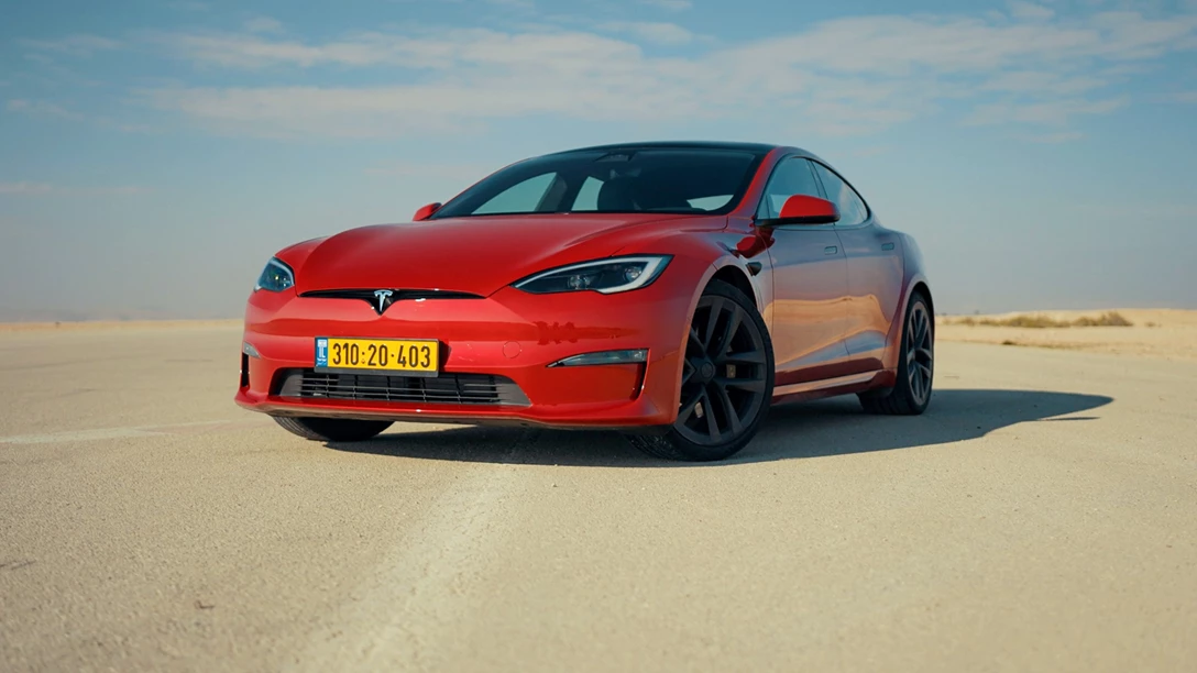 1678328-442_2590.00_01_00_20.Still007 copy.jpg