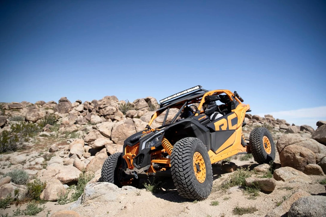 1620217-Maverick_X_rc_Riding_Rocky_Trail_2 (Large).jpg