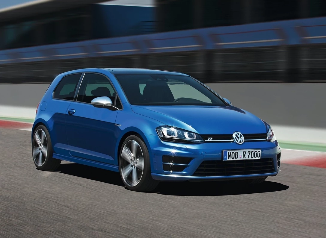 1670416-Volkswagen-Golf_R-2014-01.jpg