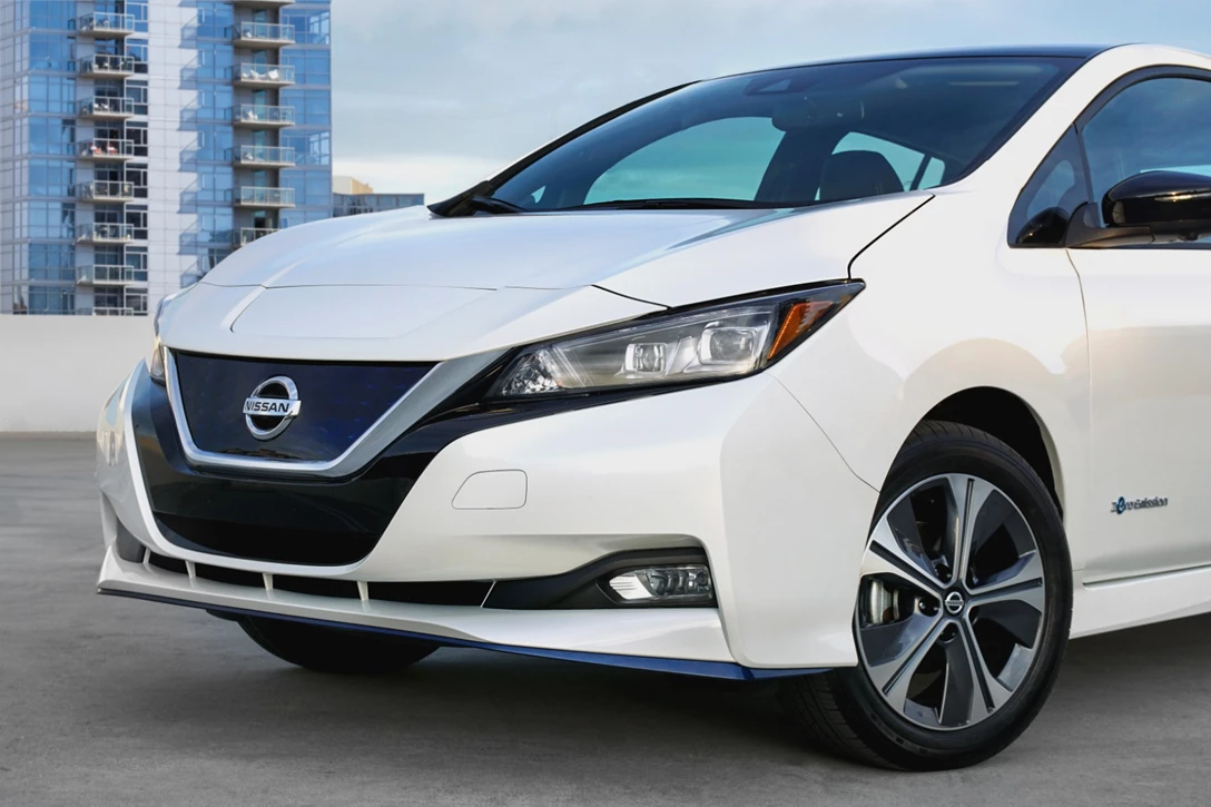 1609516-2019_Nissan_LEAF_27.jpg