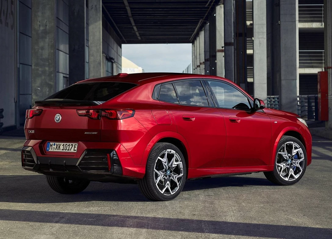 BMW-iX2-2025 (2).jpg