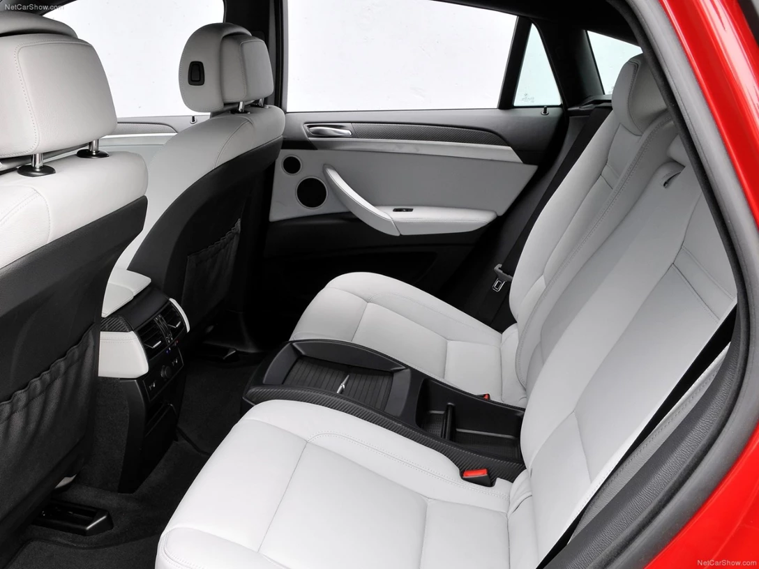 1592873-BMW-X6_M 7.jpg