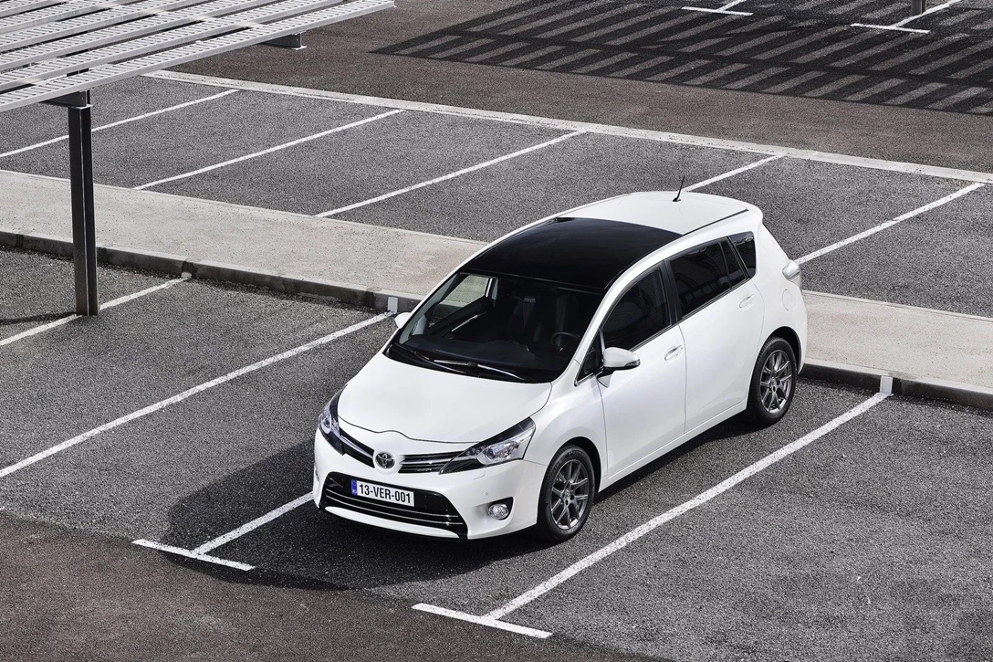 טויוטה ורסו