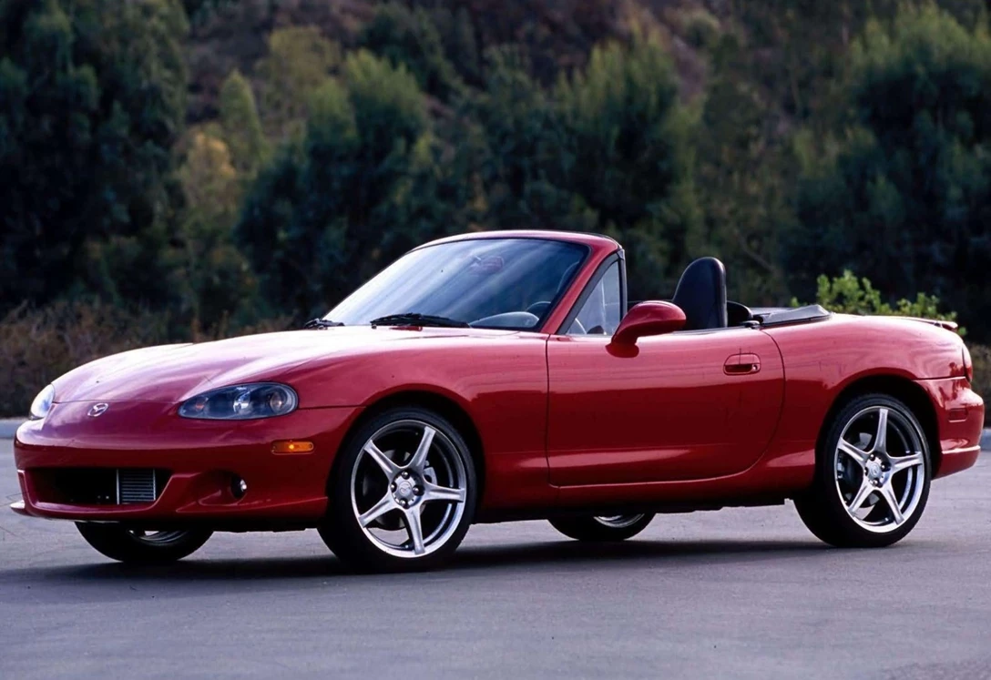 1598098-Mazda-MazdaSpeed_MX5-2004-1600-04.jpg