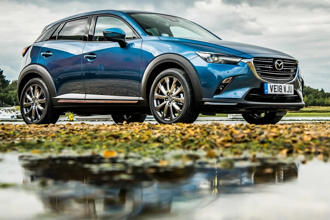 1609573-מאזדה 6 ו-בס-3 החדשים בישראל (9).jpg