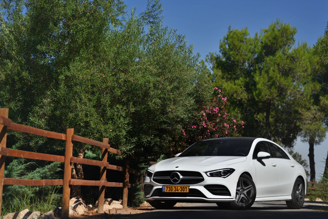 1621452-מרצדס CLA200 (13).jpg