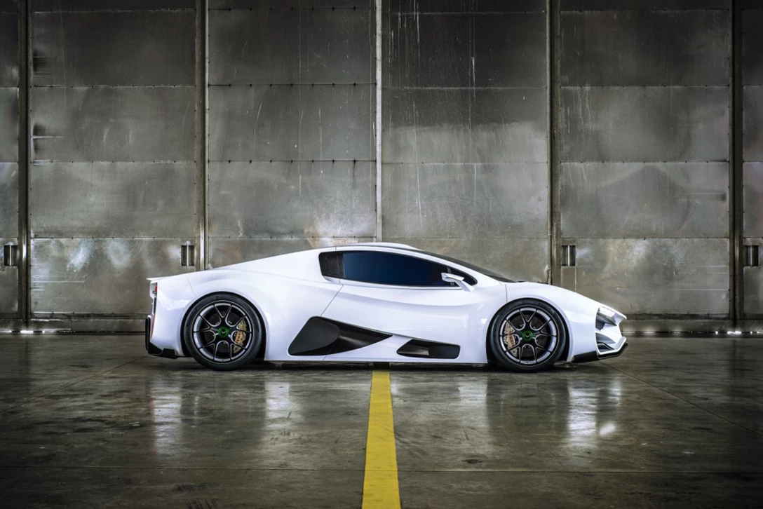 1599795-MILAN Red Profile  - Copyright by Milan Automotive Gmbh.jpg