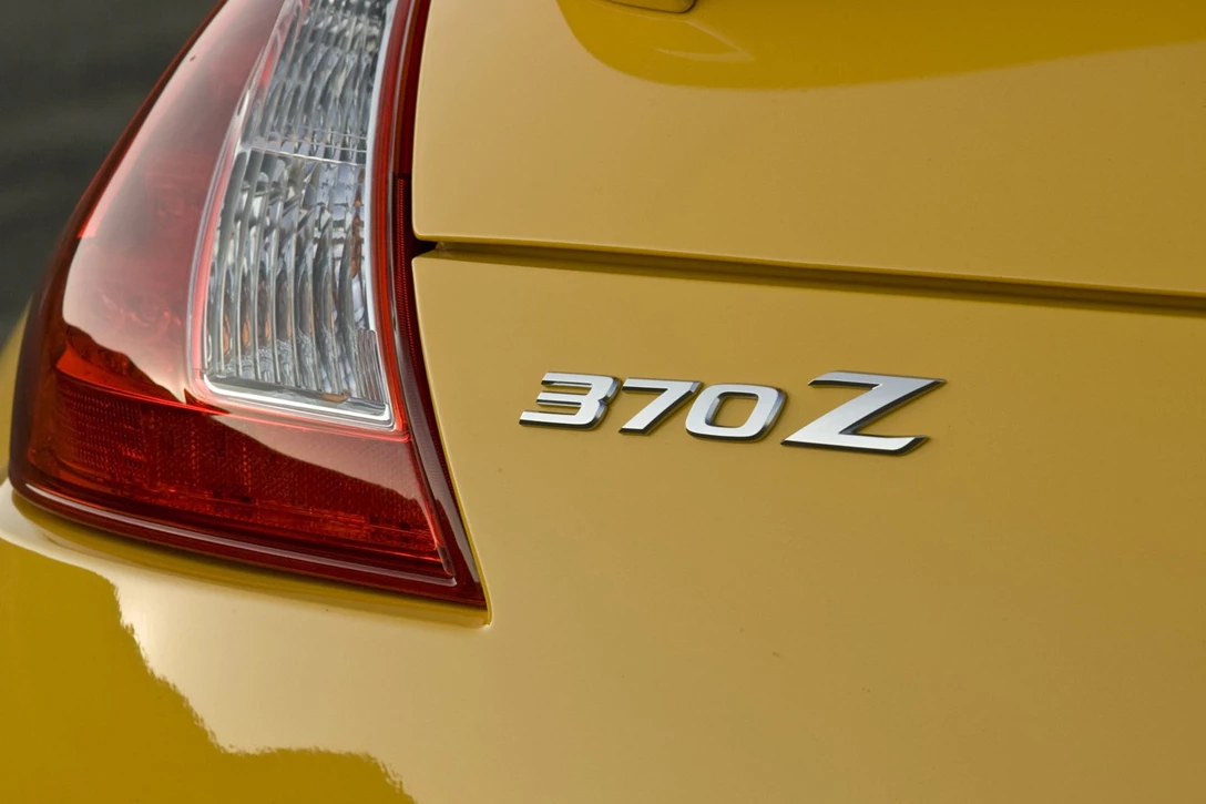 ניסאן 370Z