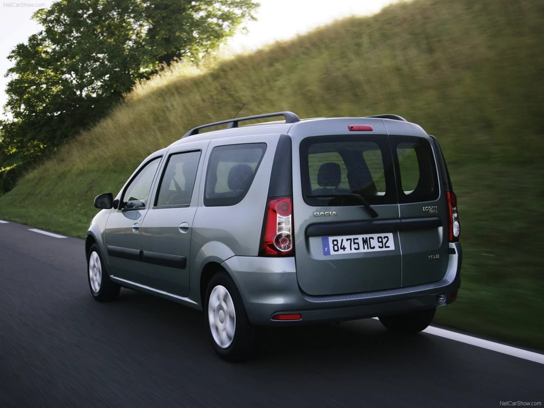 1666676-Dacia-Logan_MCV-2011-03.jpg