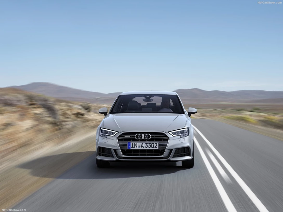 1590753-Audi-A3 2.jpg