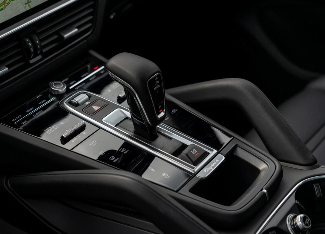 1703325-Porsche-Cayenne_Coupe-2024 (8).jpg