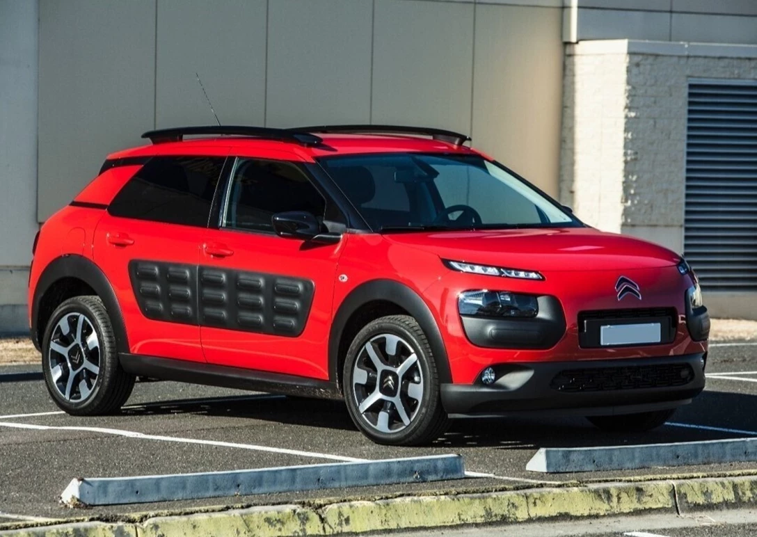 1668254-Citroen-C4_Cactus-2016-01.jpg