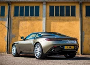1700325-Aston_Martin-DB11-2024-00.jpg