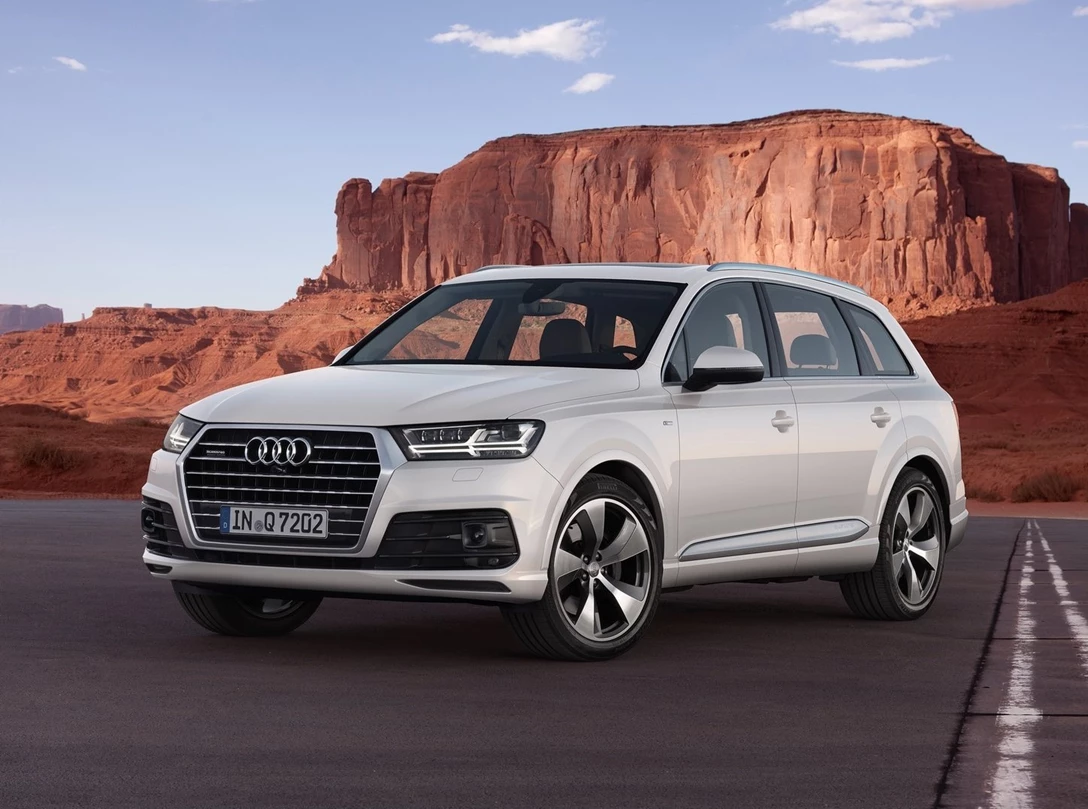 1648493-Audi-Q7-2016-01.jpg