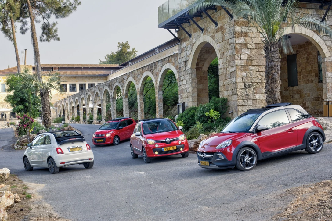 1600374-קטנות פתוחות 2018 - אופל אדם רוקס סיטרואן C1 פיאט 500 500C רנו טווינגו (1).jpg