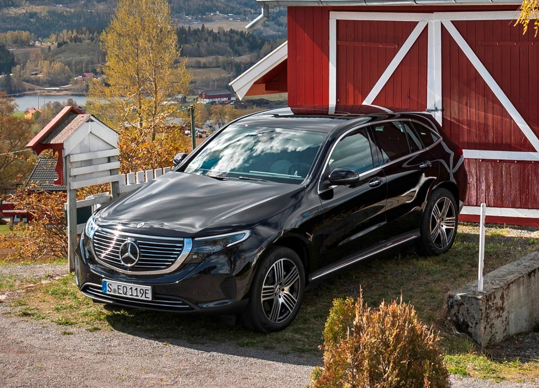 1698983-Mercedes-EQC-2024-05.jpg