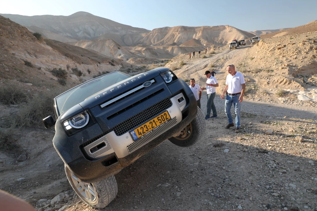 1640652-מסע לרגל השקת הדיפנדר הקצר בישראל, צילום רונן טופלברג (129).jpg