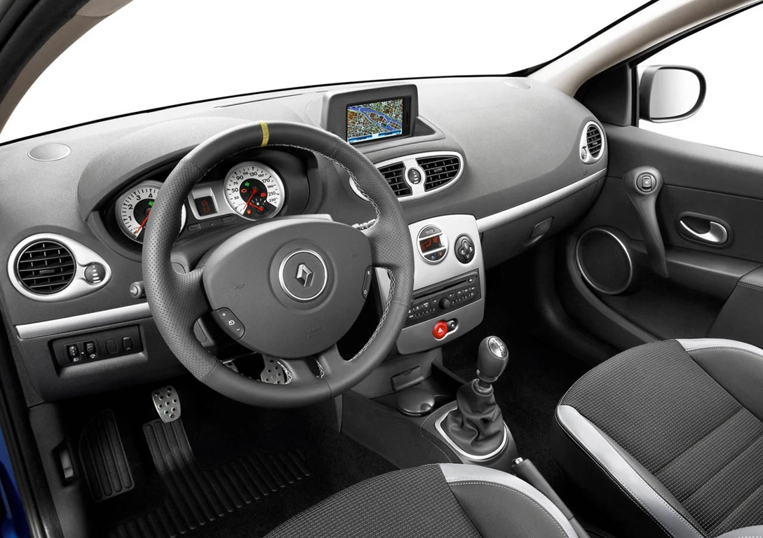 1700132-Renault-Clio-2009-1280-c3d9d2f72b47d6463af67b1d21d95c4185.jpg