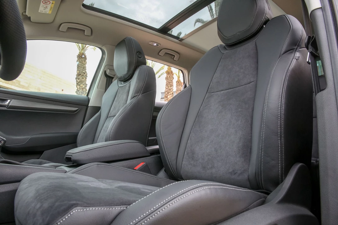 1595459-סקודה קארוק השקה מקומית (10).jpg