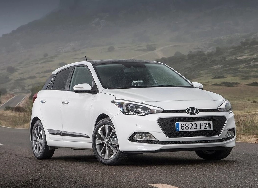 1640517-Hyundai-i20-2015-03.jpg