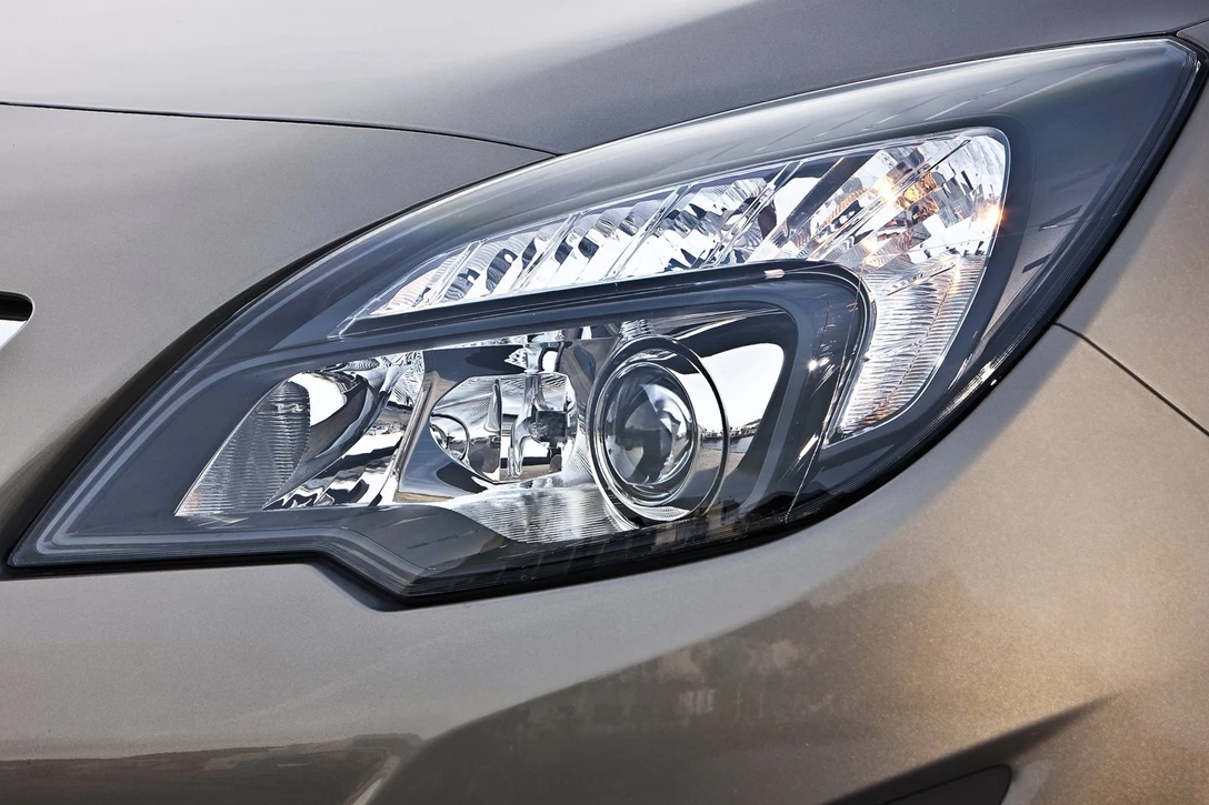 אופל מריבה 2011