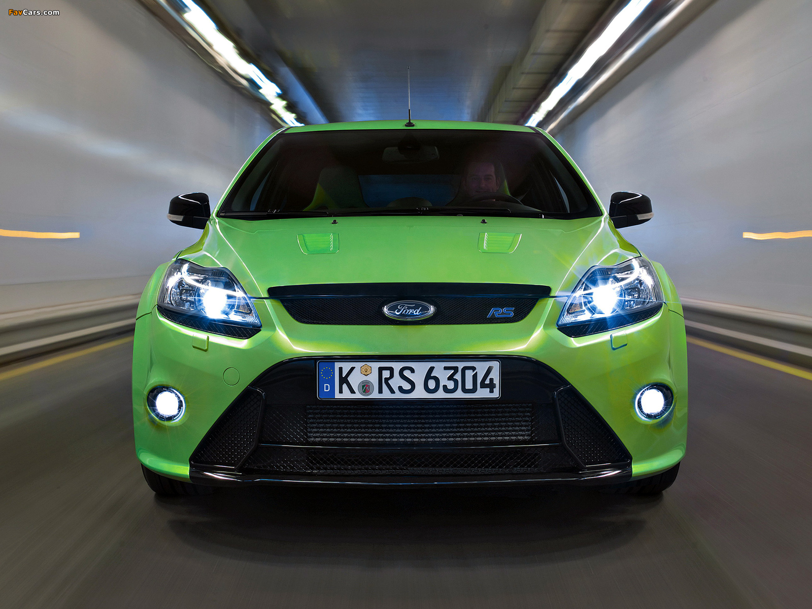 1603131_ford_focus_5.jpg