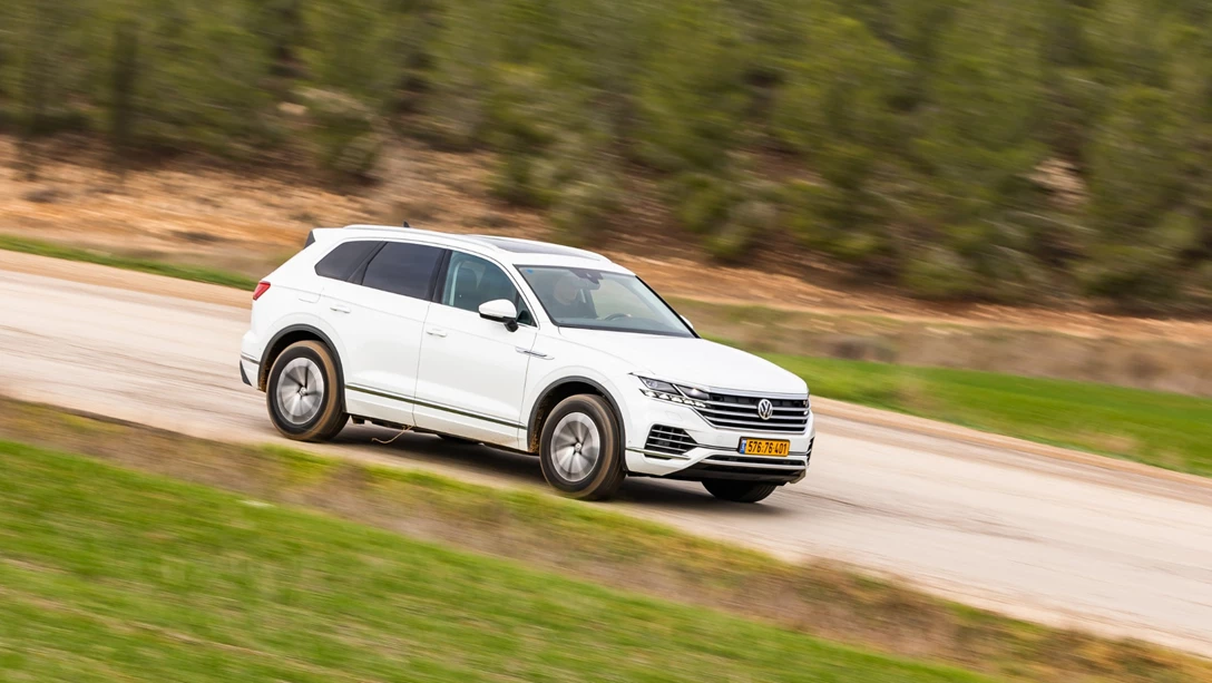 1611497-פולקסווגן טוארג - מבחן דרכים  (24).jpg