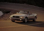 1593925-Mercedes-Benz-SL-Class 3.jpg