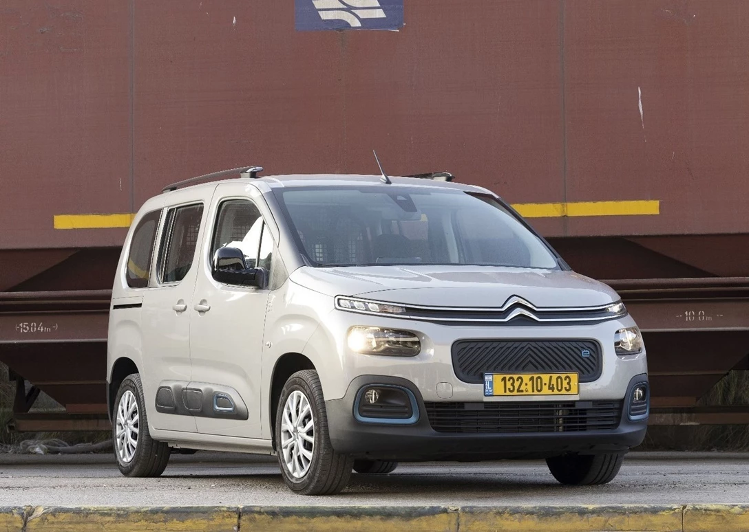 1677961-Citroen-Berlingo-2023-01Y.jpg