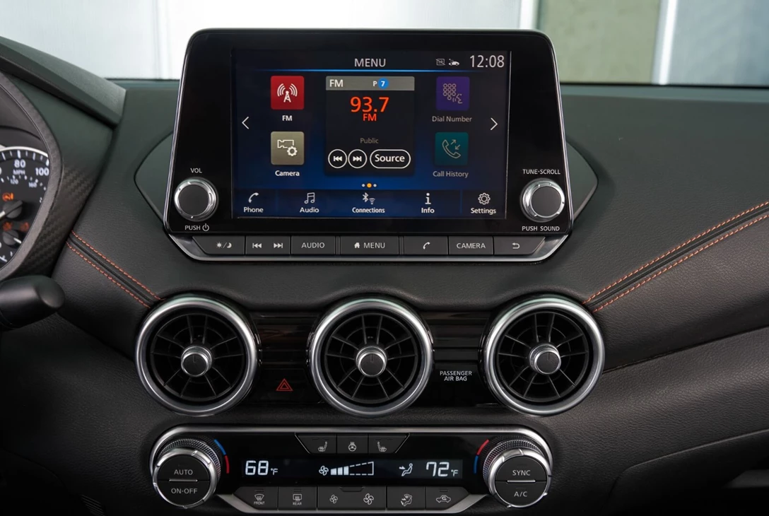 1625849-2019 Nissan Sentra B-15.jpg