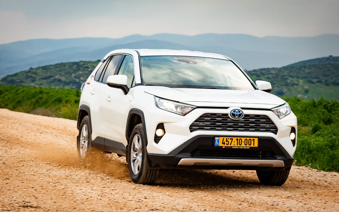 1612502-טויוטה ראב 4 (1).jpg