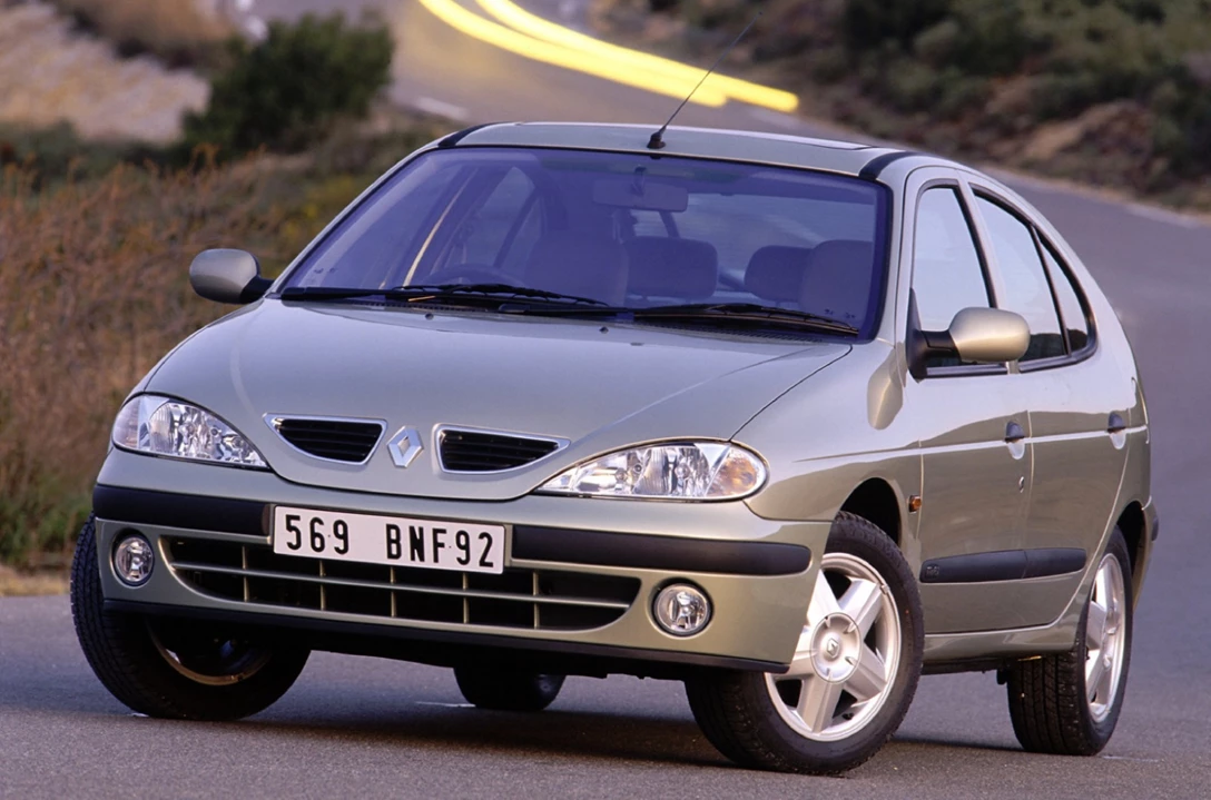 1600822-Renault-Megane_Hatchback-1999-2003.jpg
